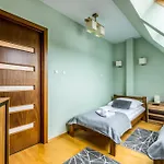 Aparteo Przy Nosalu 42 Spa&ski Jacuzzi Sauna Free アパート ザコパネ